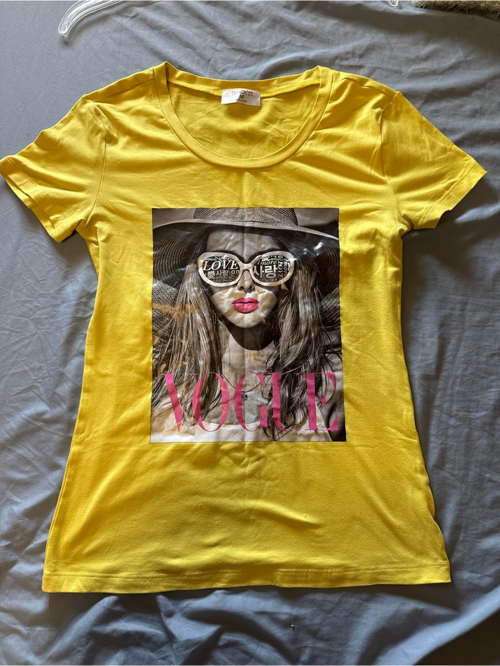 Trac Yellow Graphic VOGUE Short Sleeve Tee